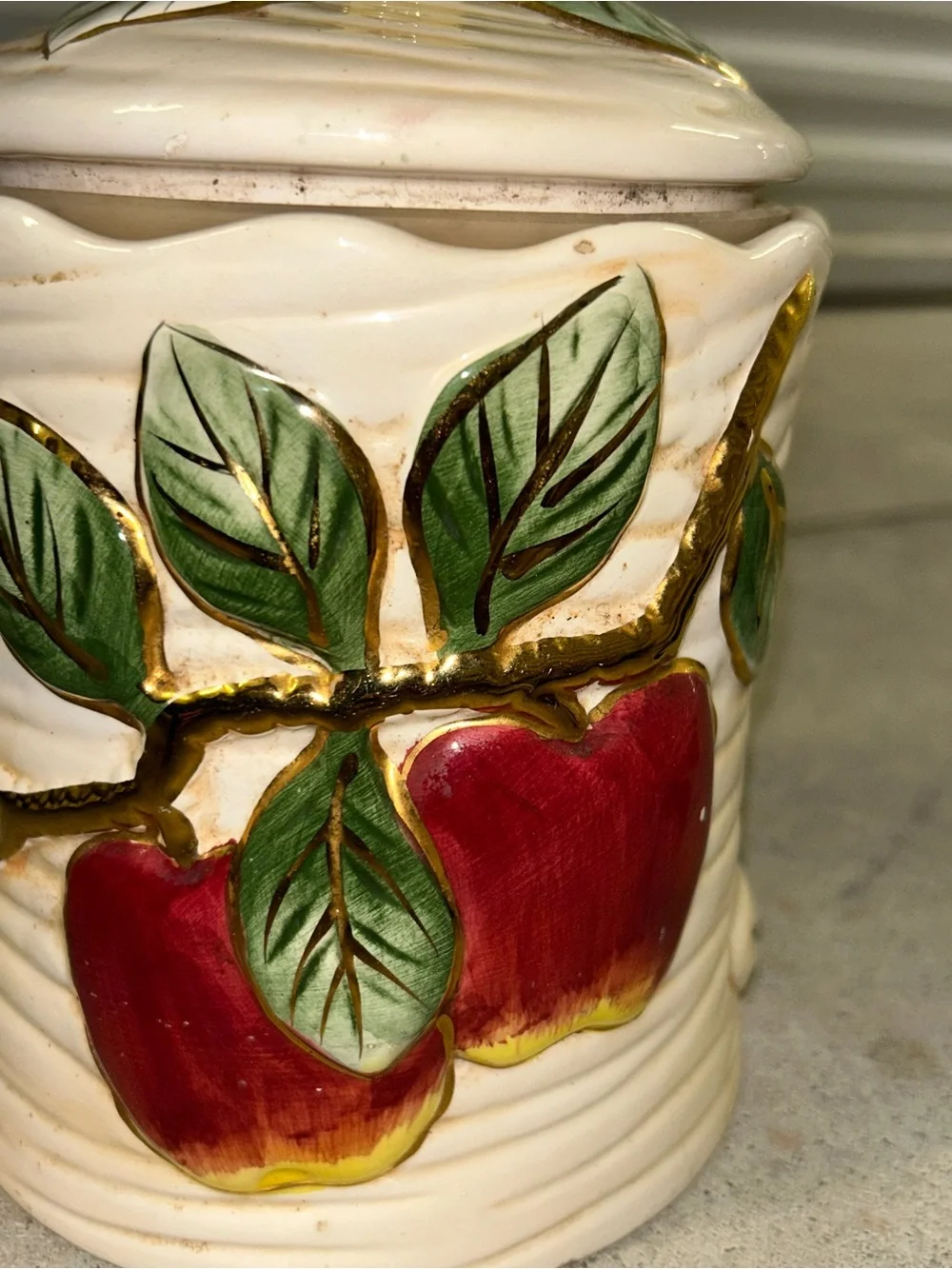 Vintage Franciscan Majolica Apple Ceramic Cookie Jar Cannister 3D